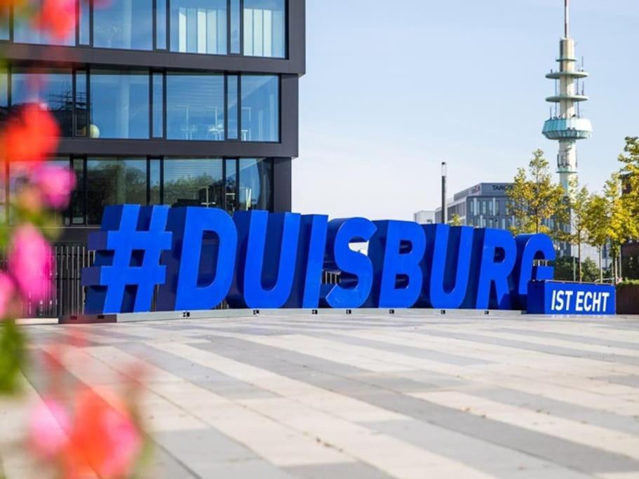 - Nice New York Apartment In The Heart Of Duisburg - Betten & Sofa - 5 Mins Central Station Hbf - Big Tv & Wifi - Esterno foto
